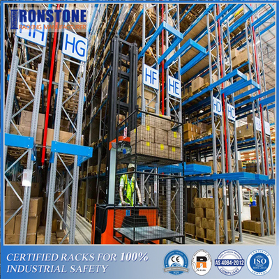 Qualità  Hot Sale Industrial Very Narrow Aisle Racking System for Warehouse Cargoes fabbrica