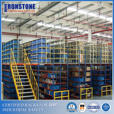Scaffalature a piattaforma multi-mezzanine