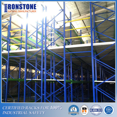 Sistema di scaffalature per pavimenti a mezzanino ad alta utilizzazione